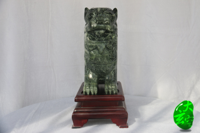 囚牛 大：68000￥ ?。?8000￥